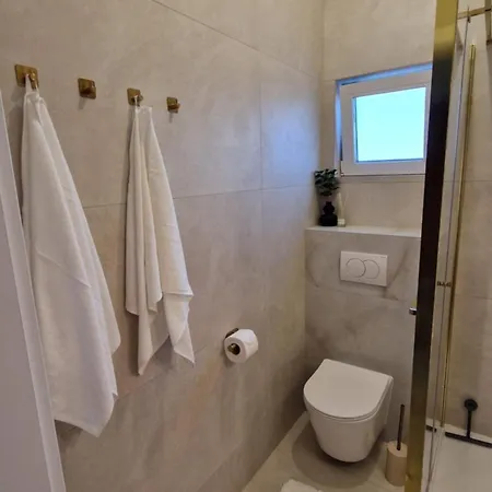 Kod Barbe Apartamento Vir